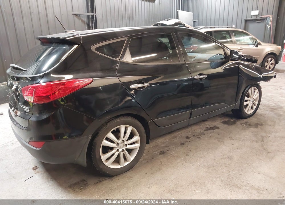 2012 HYUNDAI TUCSON LIMITED VIN: KM8JU3AC2CU464161