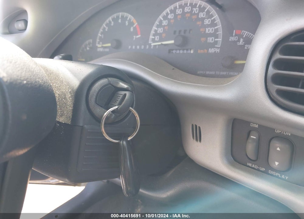 2000 PONTIAC GRAND PRIX GTP VIN: 1G2WR1217YF226738