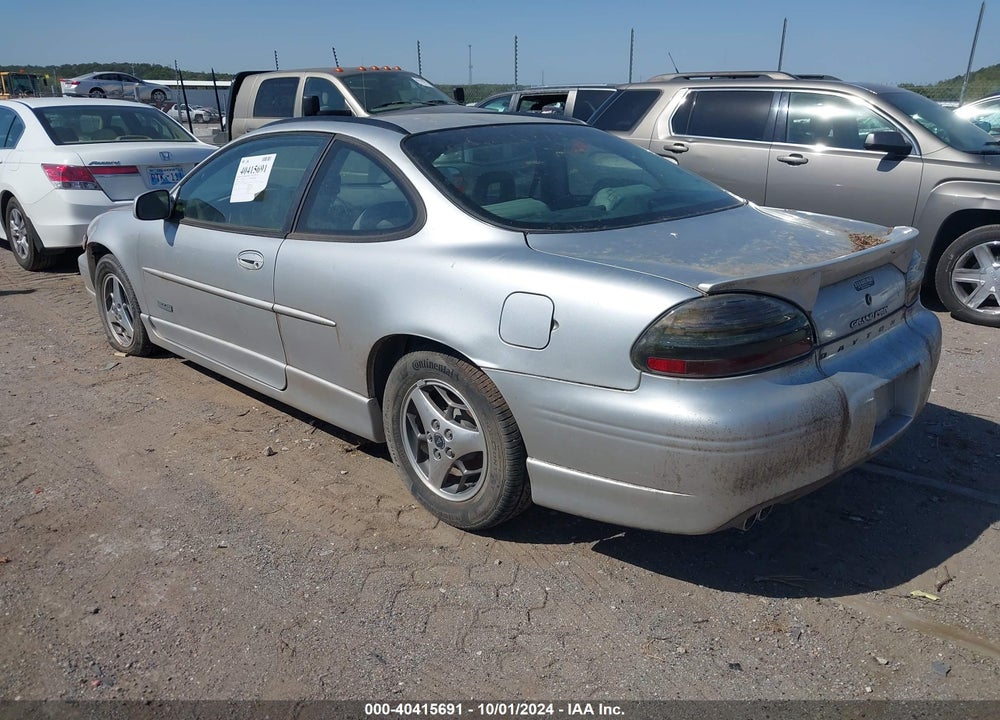 2000 PONTIAC GRAND PRIX GTP VIN: 1G2WR1217YF226738