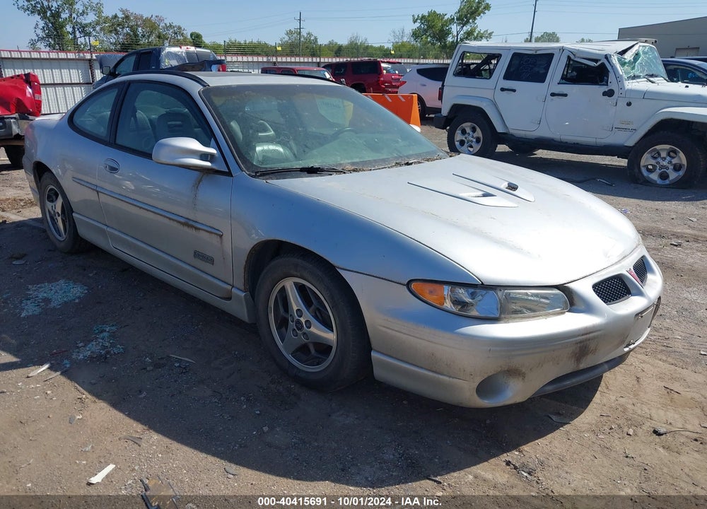2000 PONTIAC GRAND PRIX GTP VIN: 1G2WR1217YF226738