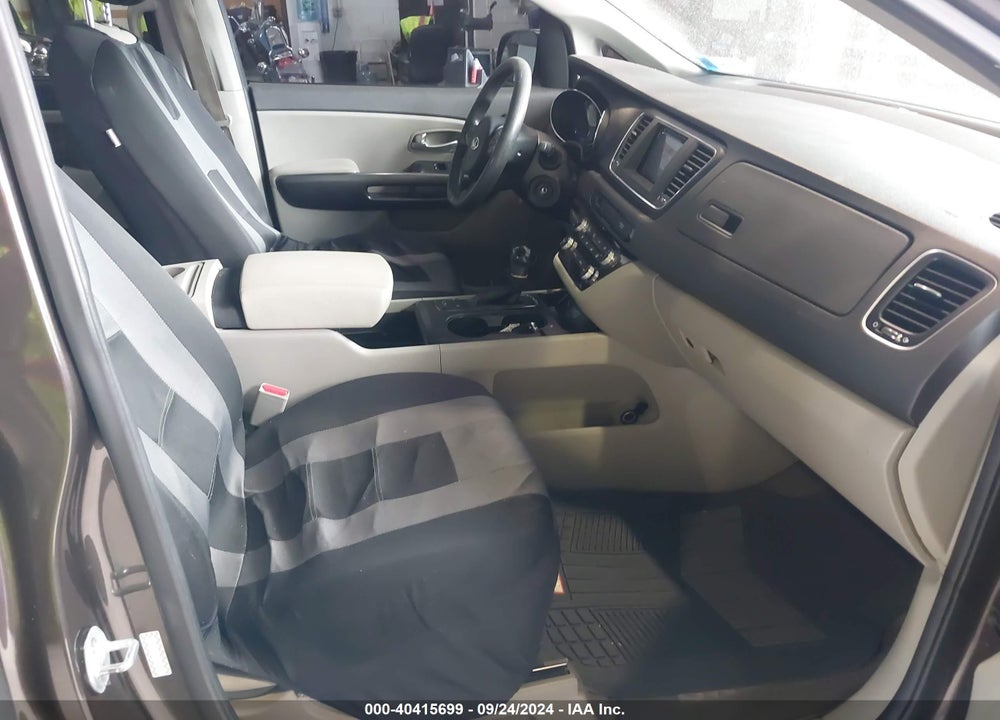 2016 KIA SEDONA LX VIN: KNDMB5C19G6158941