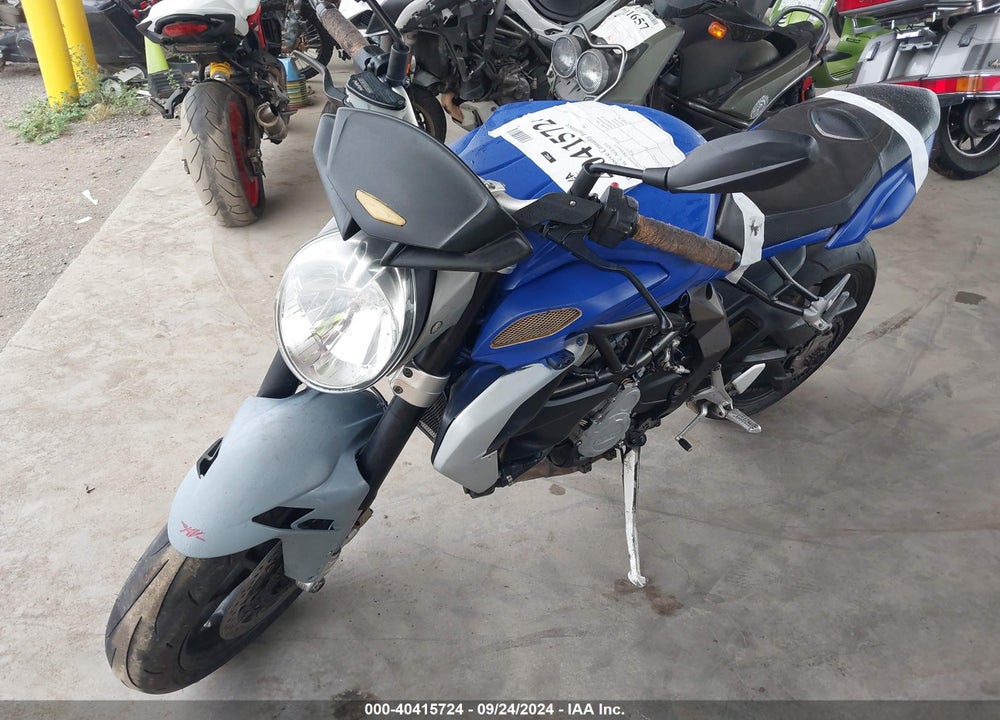 2014 M. V. AGUSTA B3 VIN: ZCGJFGLT6EV005235