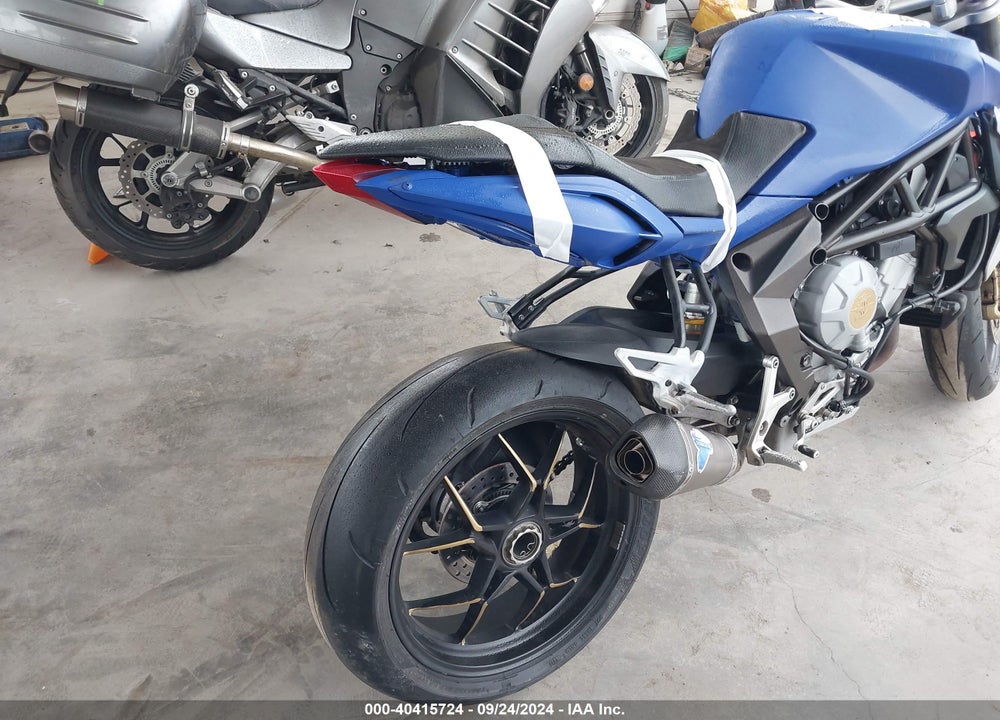 2014 M. V. AGUSTA B3 VIN: ZCGJFGLT6EV005235
