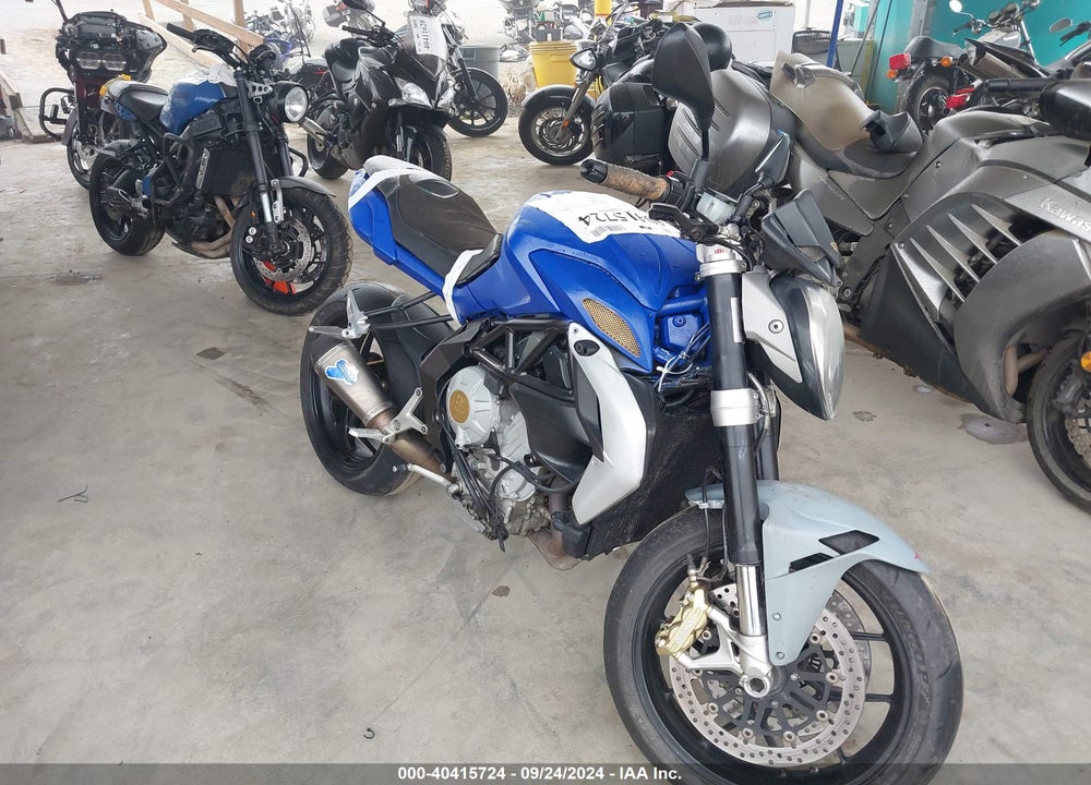 2014 M. V. AGUSTA B3 VIN: ZCGJFGLT6EV005235