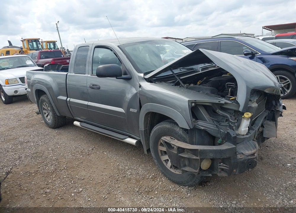 2006 MITSUBISHI RAIDER DURO CROSS V8 VIN: 1Z7HC32N76S567828