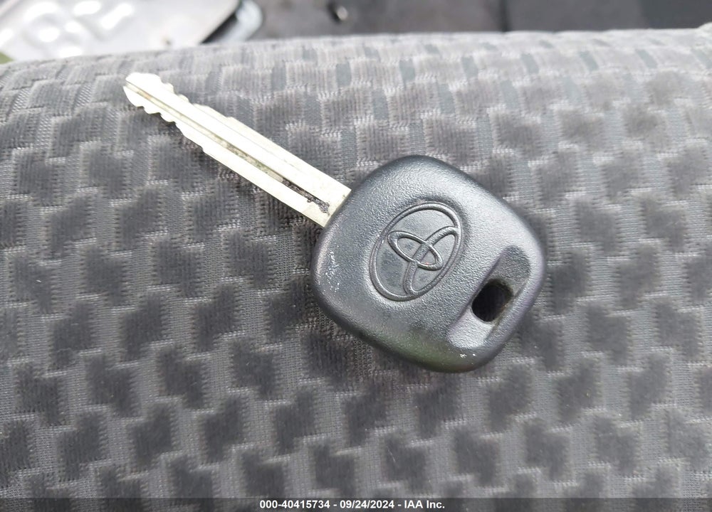 2005 TOYOTA COROLLA S VIN: 1NXBR32E55Z405825