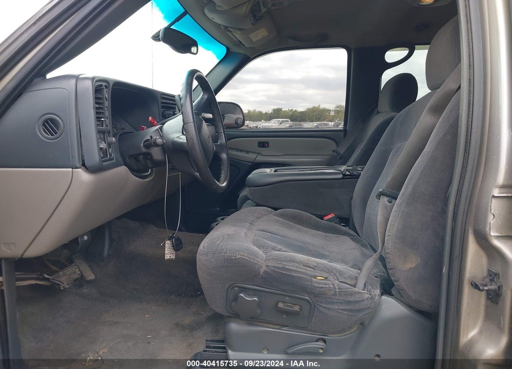 2002 CHEVROLET TAHOE LS VIN: 1GNEK13Z82J329159