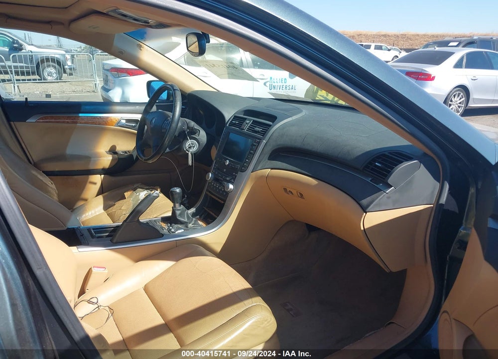 2005 ACURA TL VIN: 19UUA65595A002225
