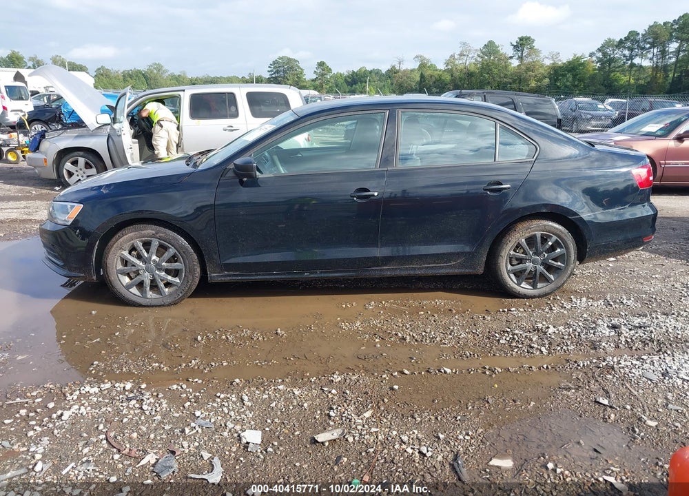 2015 VOLKSWAGEN JETTA 1.8T SE VIN: 3VWD17AJ1FM295739
