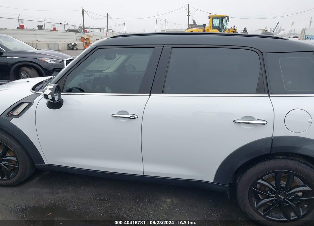 2016 MINI COUNTRYMAN COOPER S VIN: WMWZC3C52GWT10405