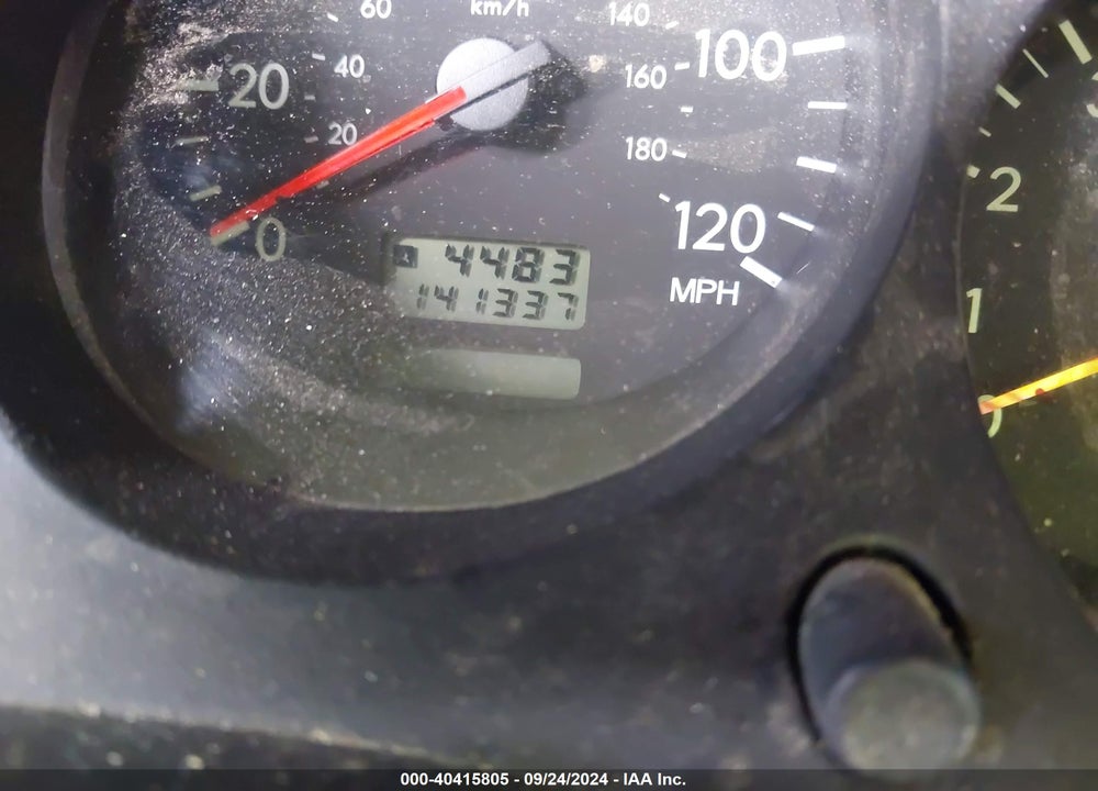 2003 SUBARU FORESTER XS VIN: JF1SG65633H761685