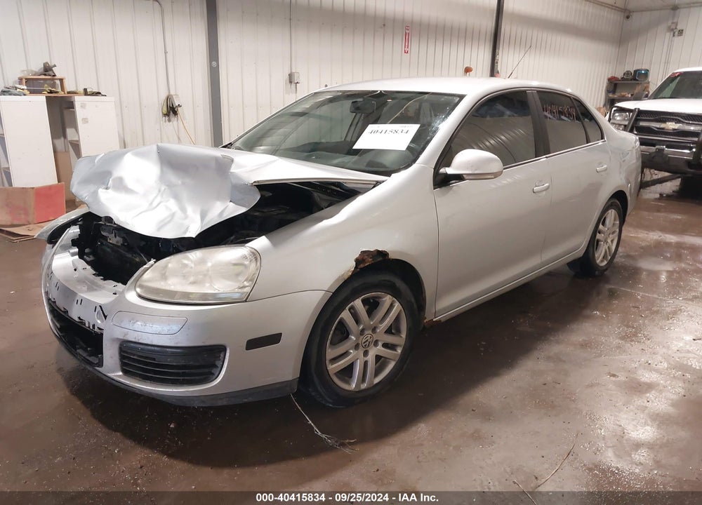 2008 VOLKSWAGEN JETTA VIN: 3VWJM71K68M196694