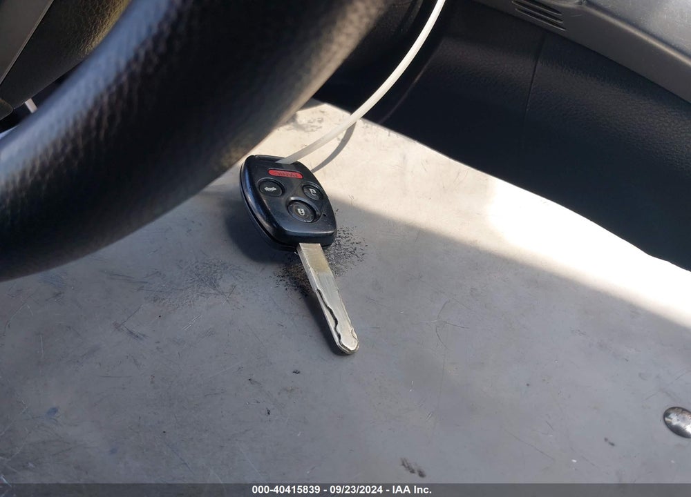 2009 HONDA ACCORD 2.4 EX VIN: 1HGCP267X9A137089