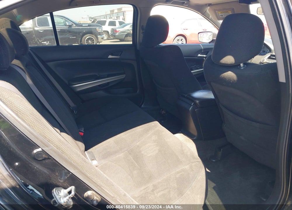 2009 HONDA ACCORD 2.4 EX VIN: 1HGCP267X9A137089