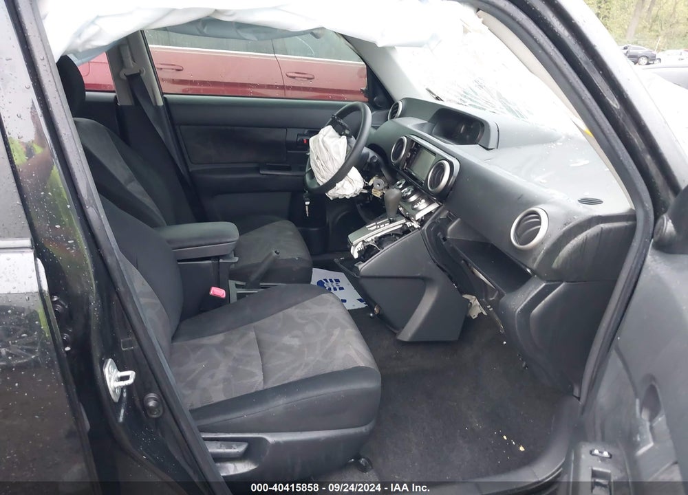 2015 SCION XB VIN: JTLZE4FE1FJ072027