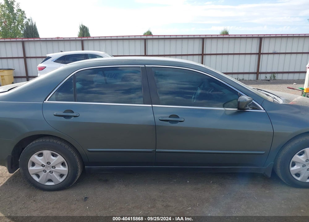 2004 HONDA ACCORD 2.4 LX VIN: 1HGCM56324A077616