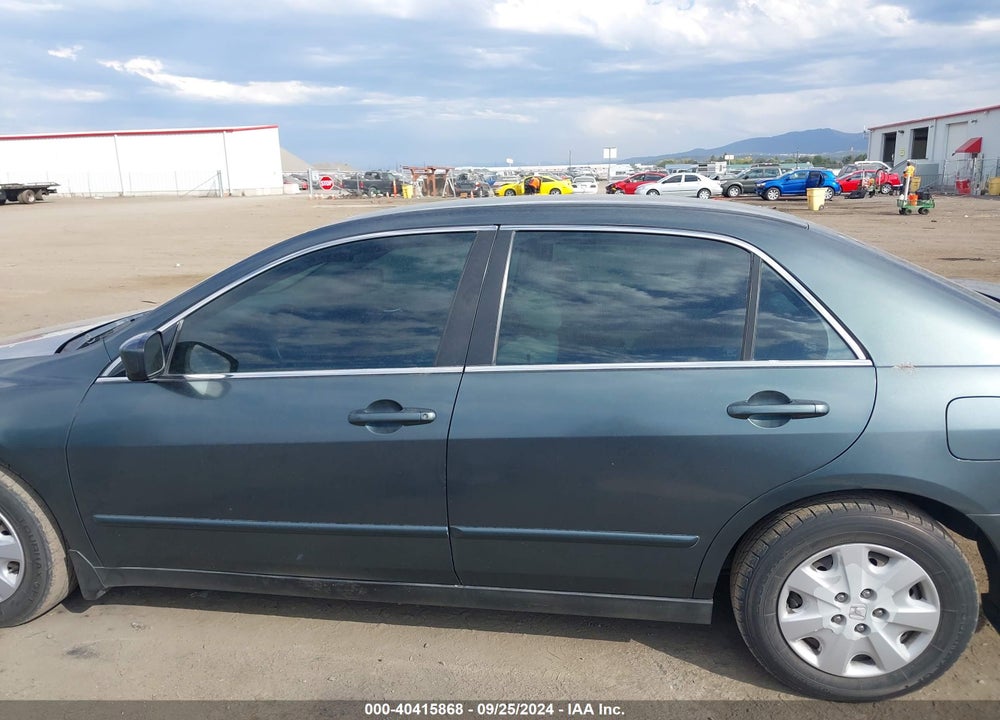2004 HONDA ACCORD 2.4 LX VIN: 1HGCM56324A077616