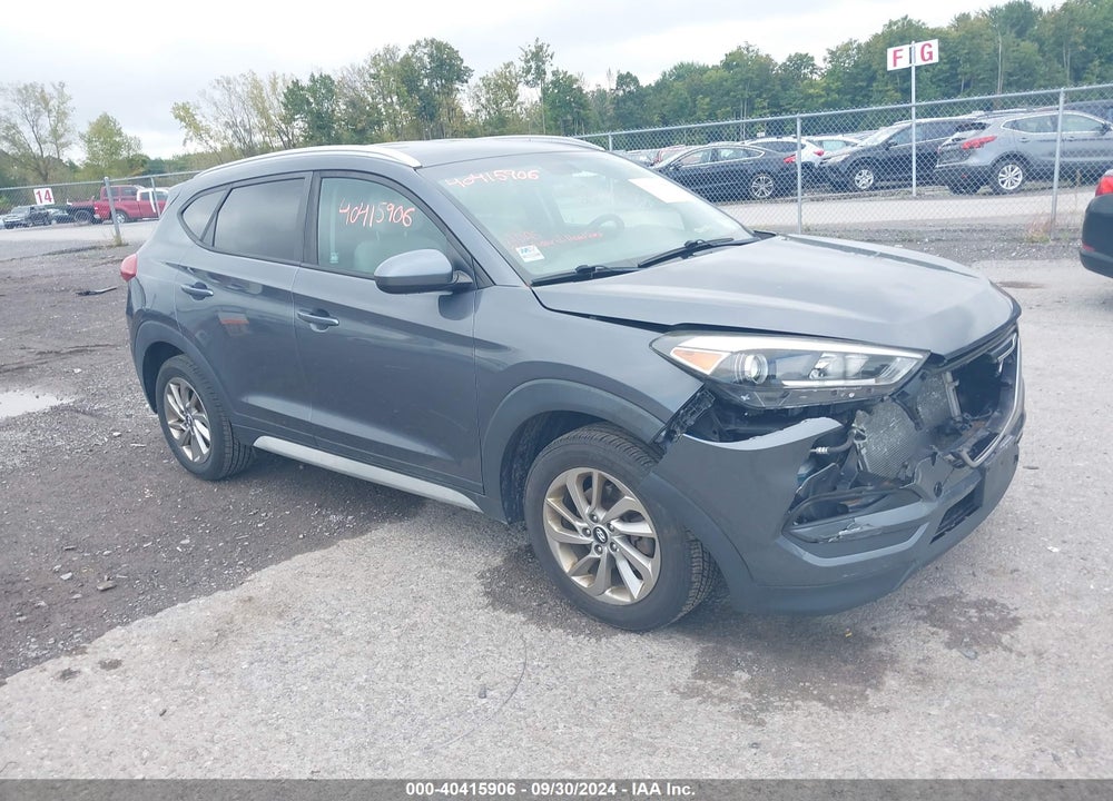 2017 HYUNDAI TUCSON SE VIN: KM8J3CA46HU497876