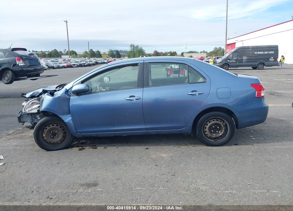 2011 TOYOTA YARIS VIN: JTDBT4K31B4081052