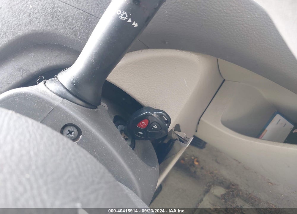 2011 TOYOTA YARIS VIN: JTDBT4K31B4081052