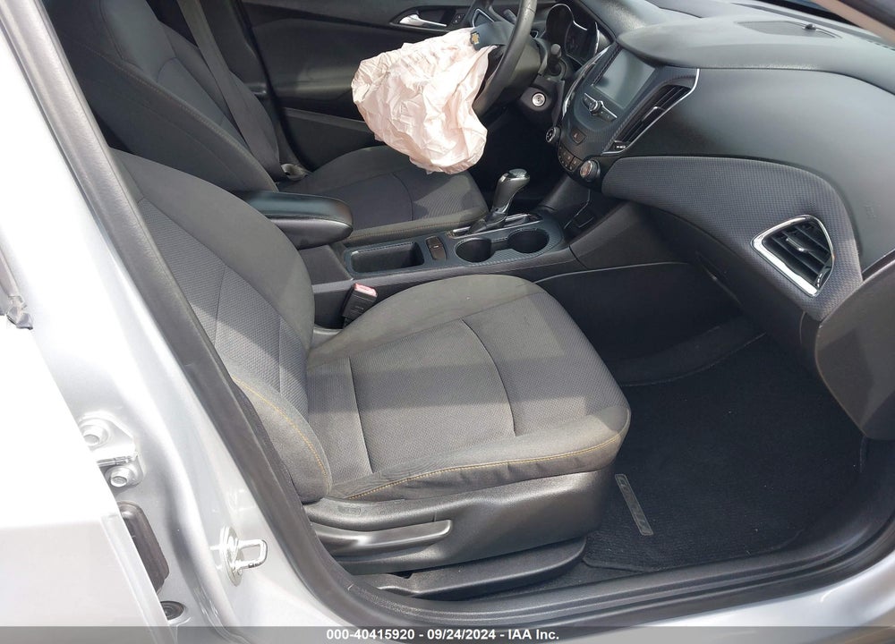 2018 CHEVROLET CRUZE LS AUTO VIN: 1G1BC5SM5J7134131