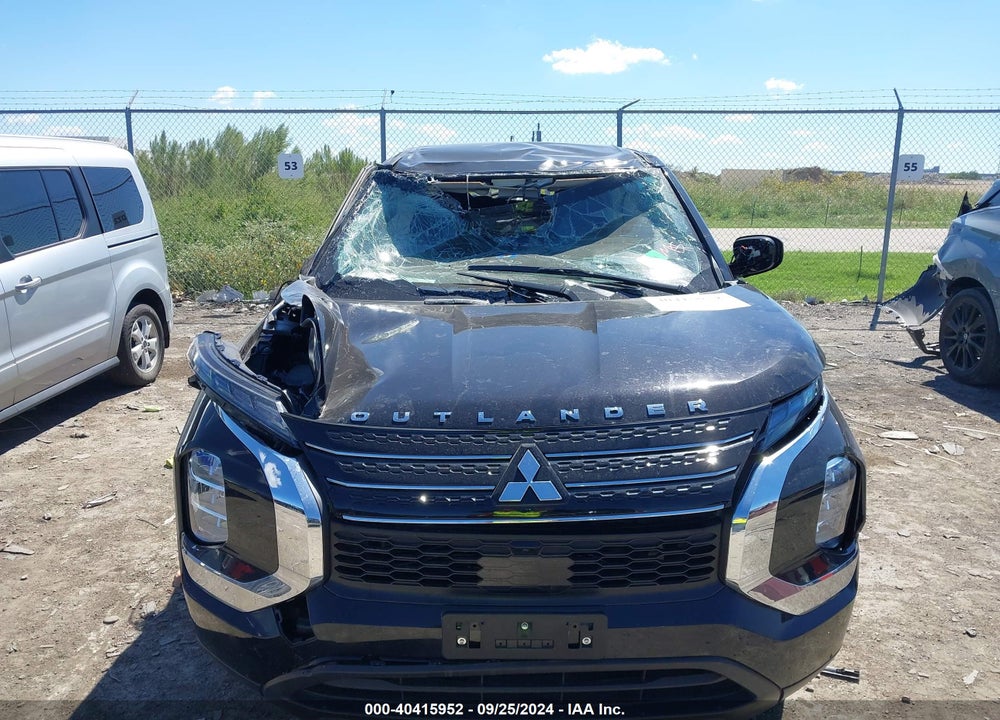 2024 MITSUBISHI OUTLANDER ES 2.5 2WD VIN: JA4J3UA82RZ033608