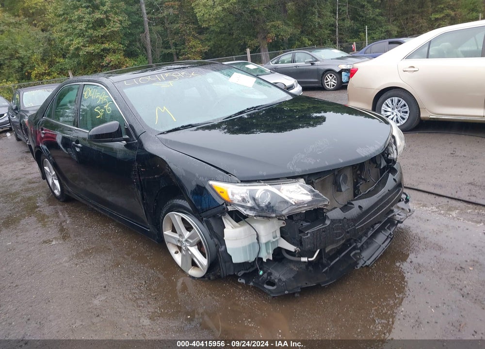2014 TOYOTA CAMRY SE VIN: 4T1BF1FK4EU729751