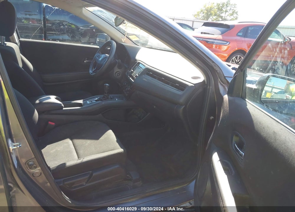 2016 HONDA HR-V LX VIN: 3CZRU5G3XGM714910