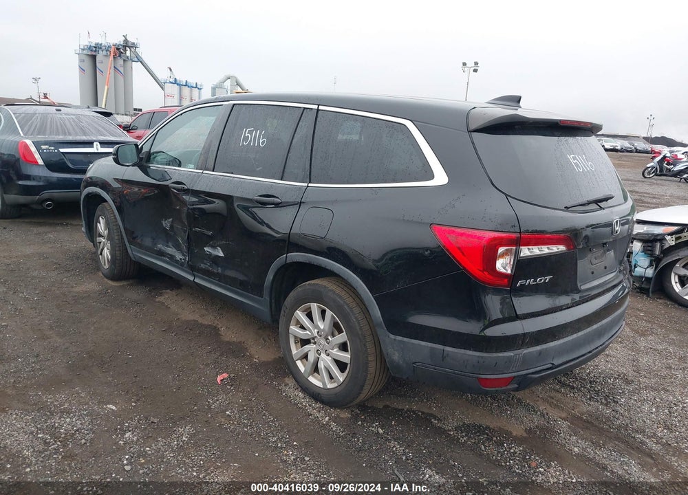 2019 HONDA PILOT LX VIN: 5FNYF6H16KB013616