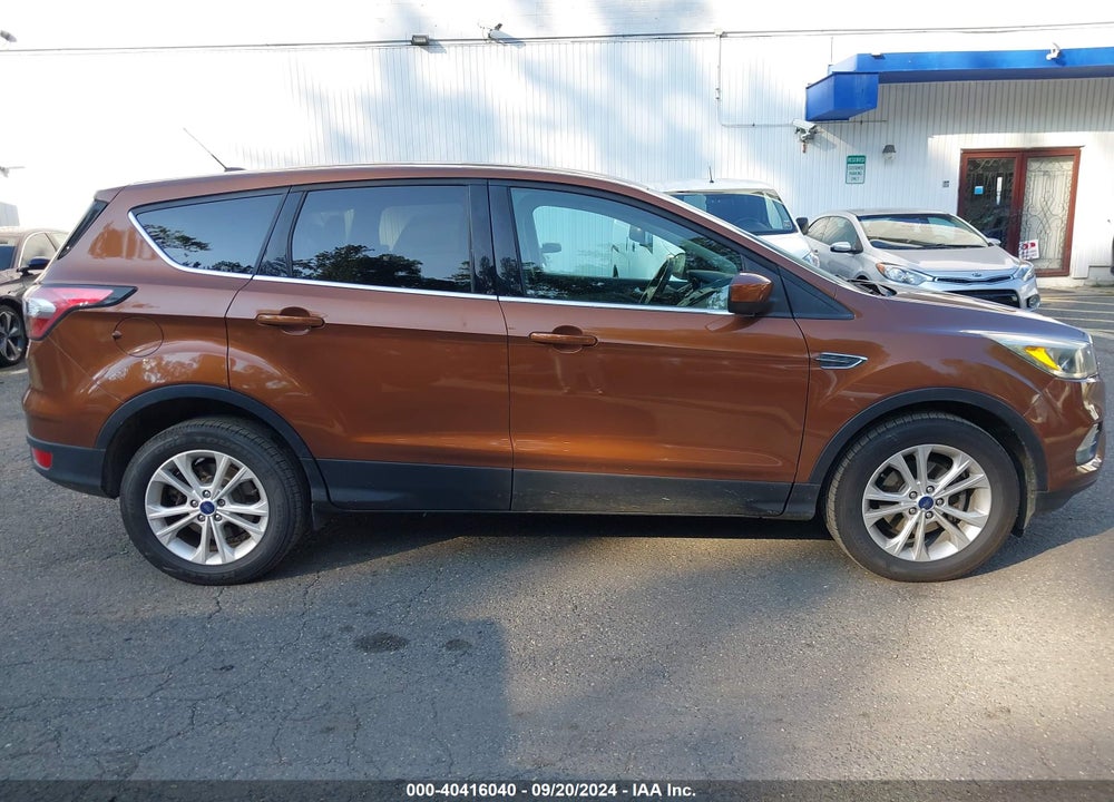 2017 FORD ESCAPE SE VIN: 1FMCU0GD5HUA11313