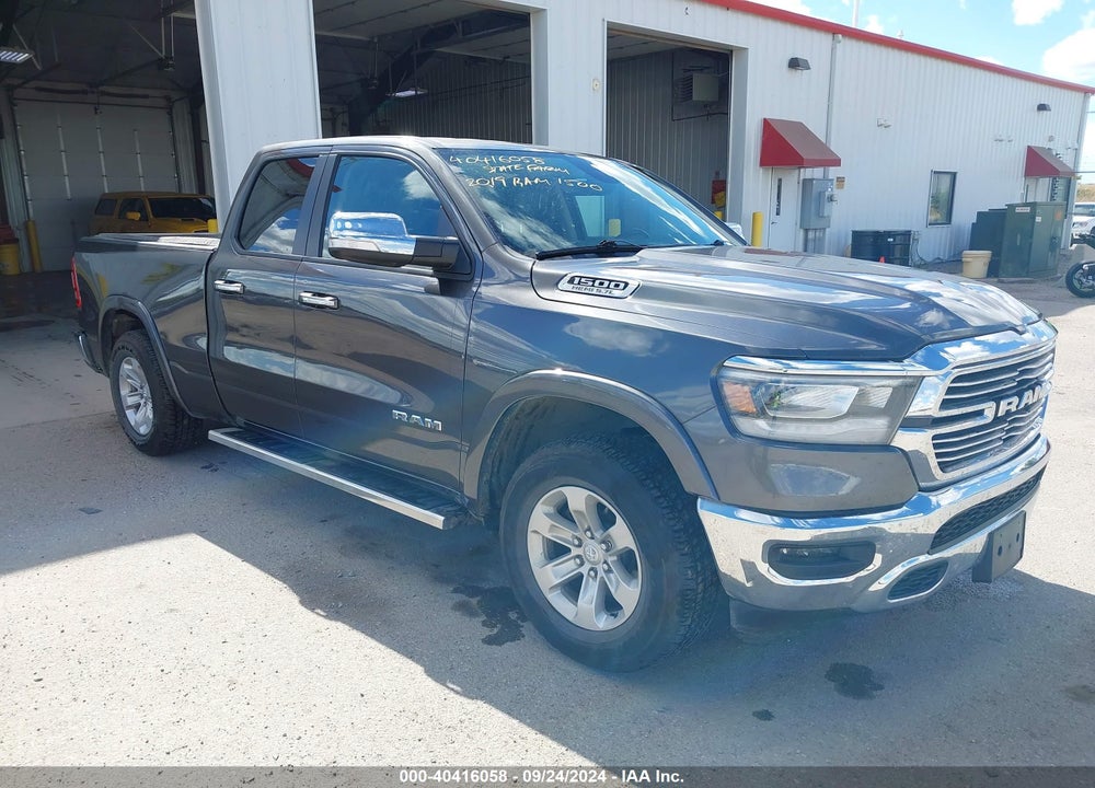 2019 RAM 1500 LAIE QUAD CAB 4X4 6'4 BOX VIN: 1C6SRFDT6KN806444