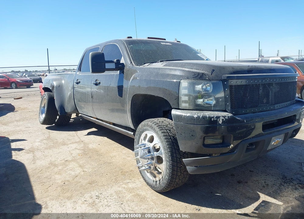 2011 CHEVROLET SILVERADO 3500HD LTZ VIN: 1GC4K1C88BF147508