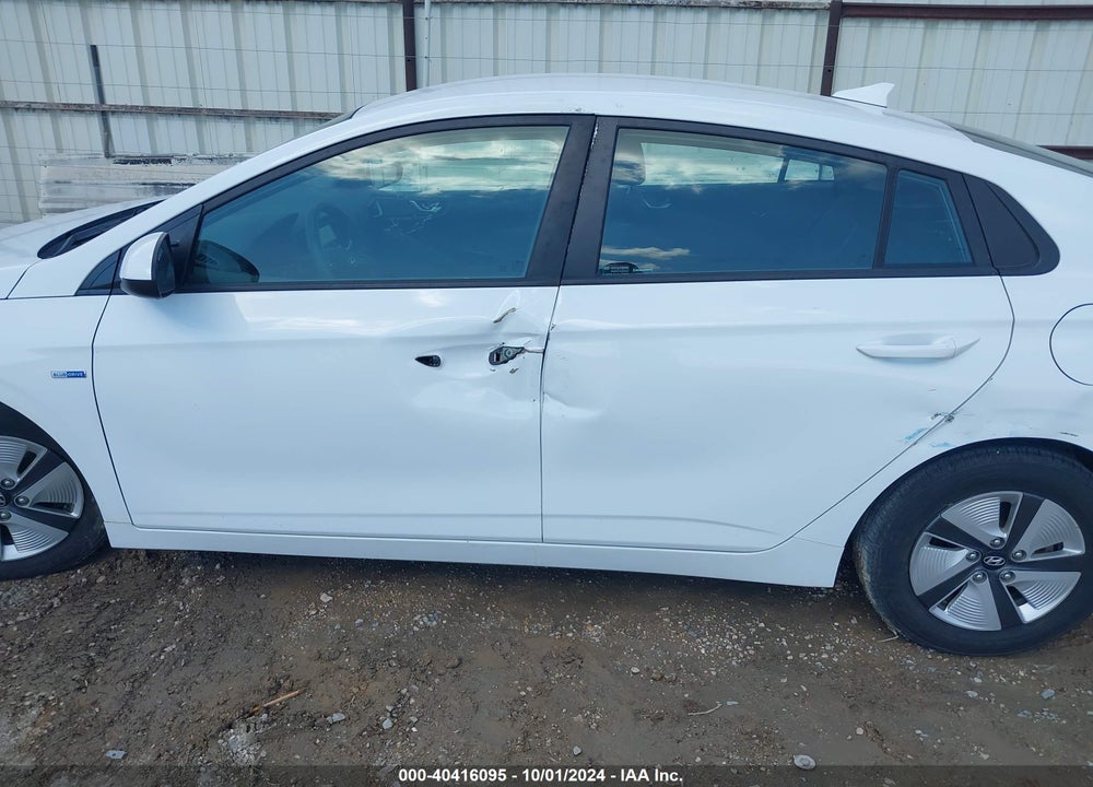 2018 HYUNDAI IONIQ HYBRID BLUE VIN: KMHC65LC8JU076909