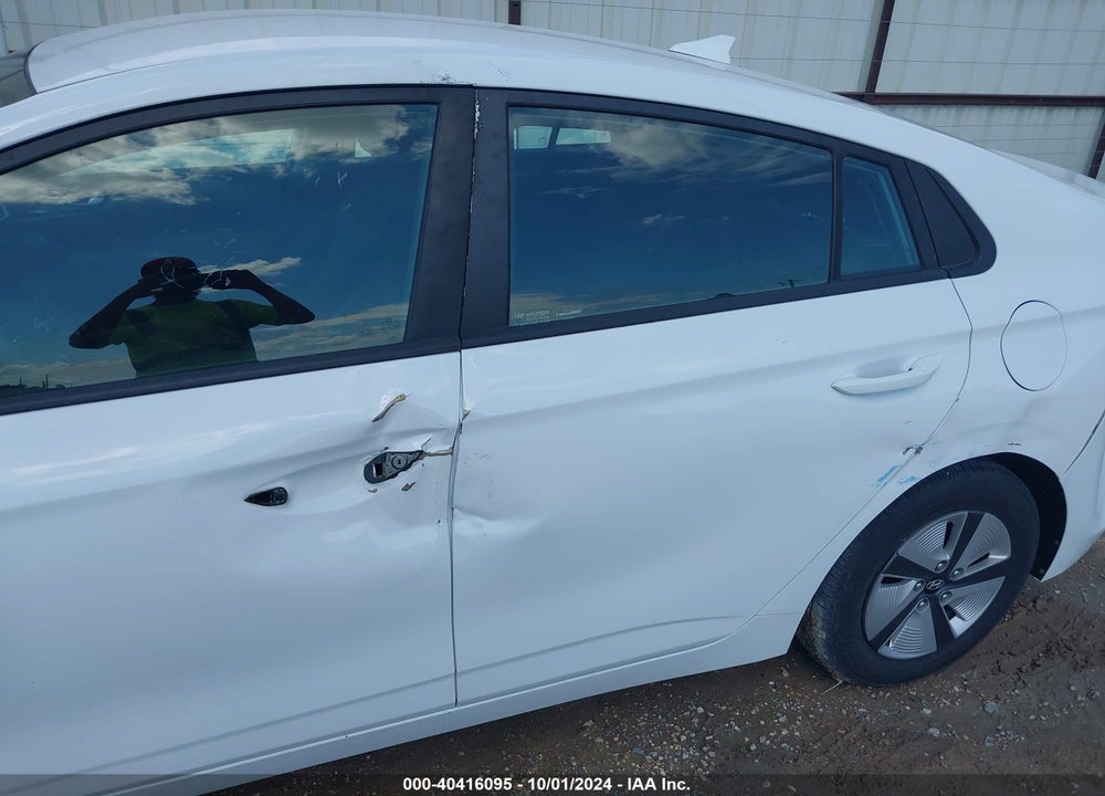 2018 HYUNDAI IONIQ HYBRID BLUE VIN: KMHC65LC8JU076909
