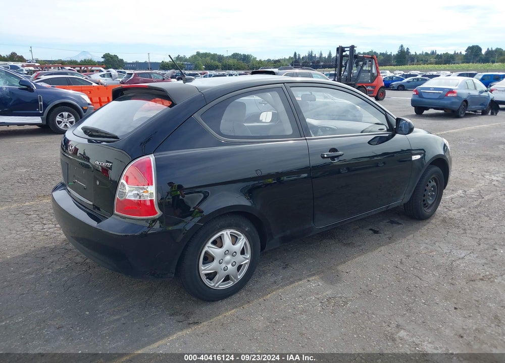 2010 HYUNDAI ACCENT GS VIN: KMHCM3AC7AU167926