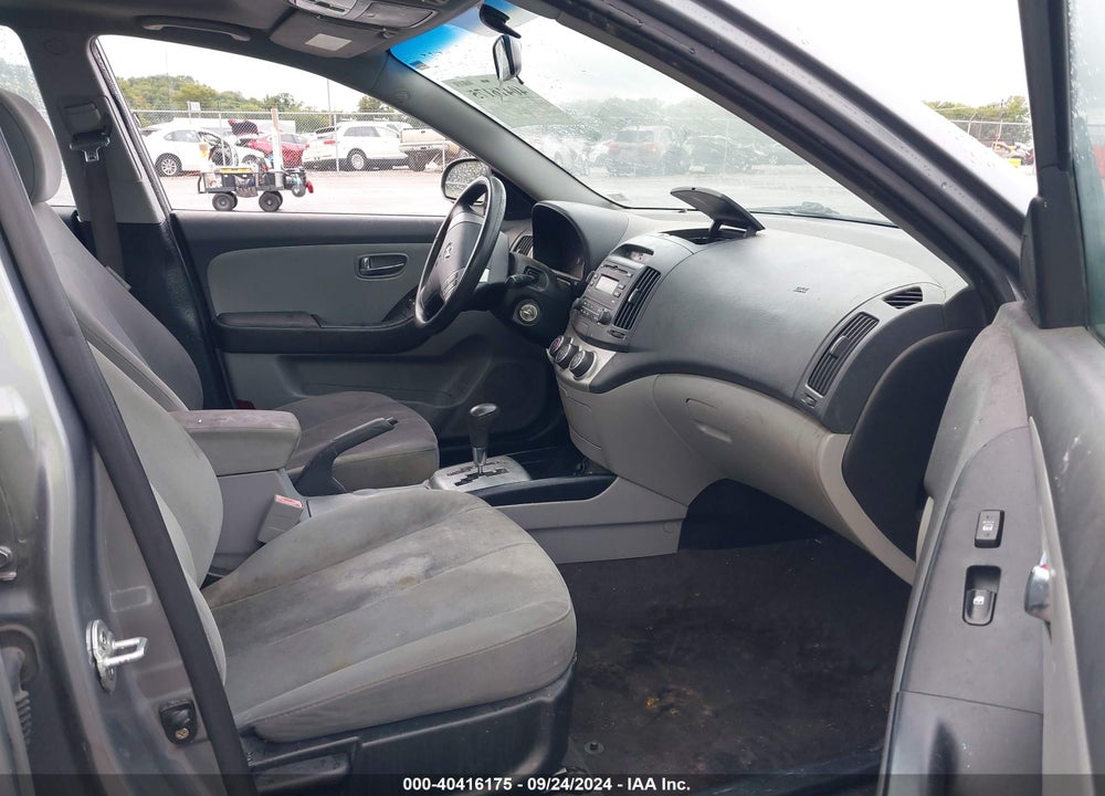 2010 HYUNDAI ELANTRA VIN: KMHDU4AD4AU190731