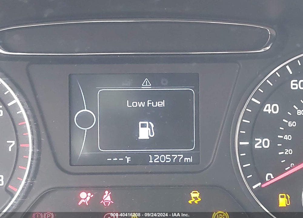 2016 KIA SORENTO 2.4L L VIN: 5XYPG4A33GG018314