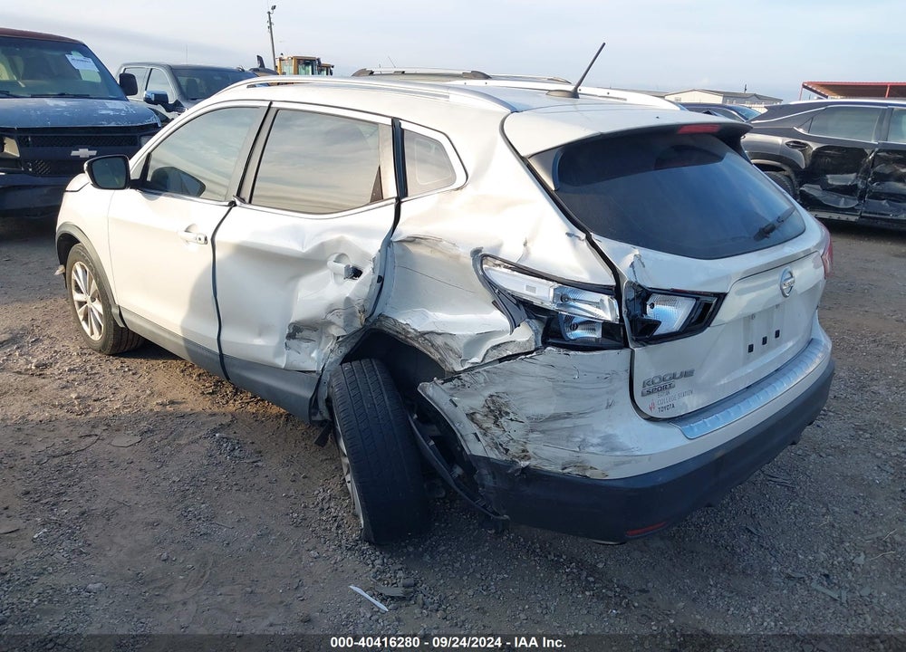 2018 NISSAN ROGUE SPORT SV VIN: JN1BJ1CP4JW194103