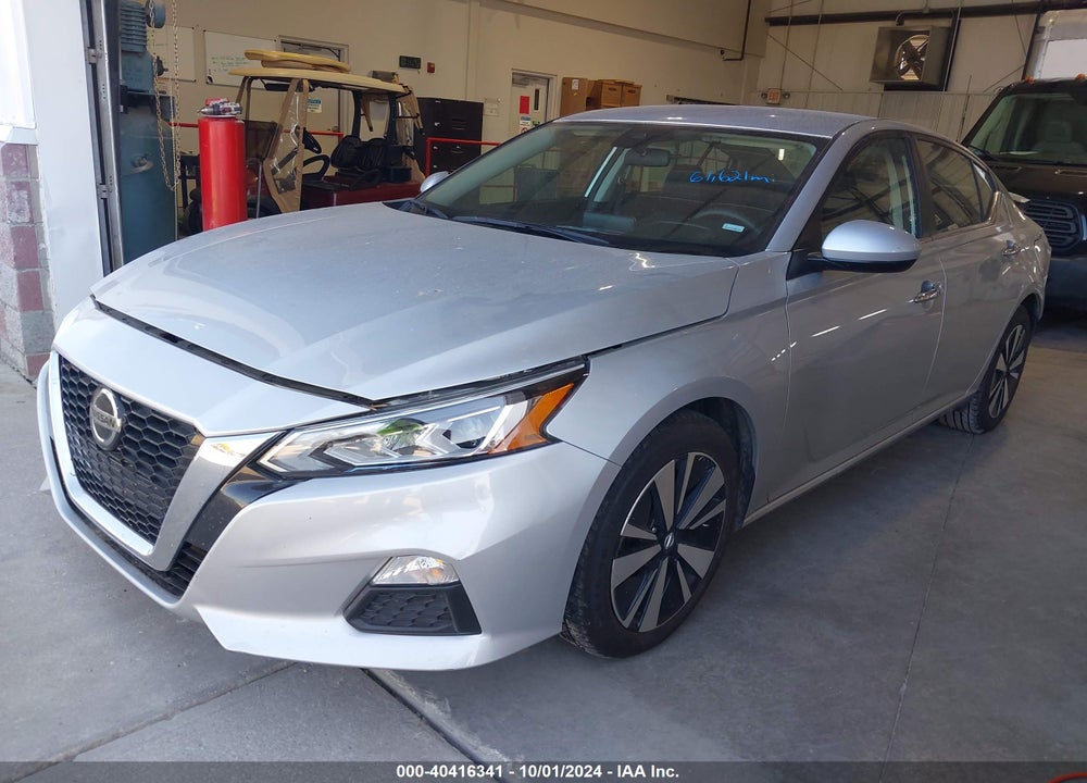 2022 NISSAN ALTIMA SV FWD VIN: 1N4BL4DVXNN318673