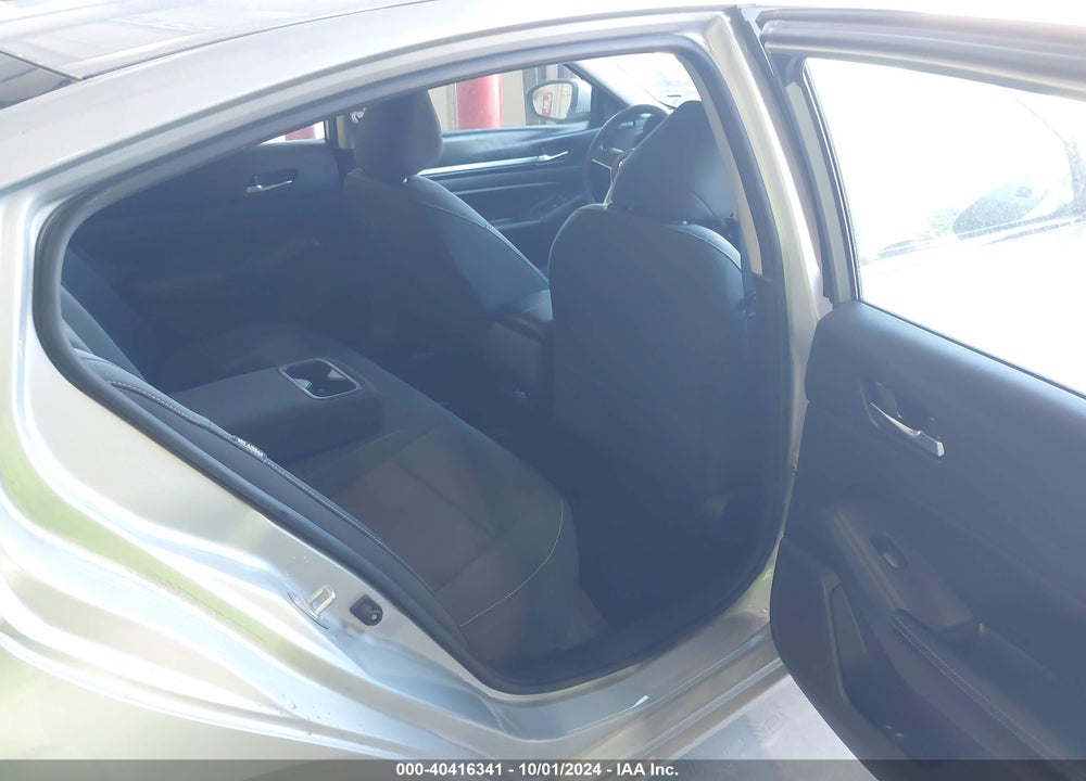 2022 NISSAN ALTIMA SV FWD VIN: 1N4BL4DVXNN318673