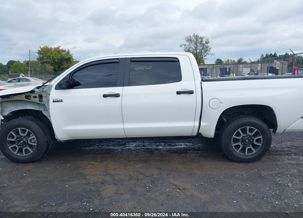 2016 TOYOTA TUNDRA SR5 5.7L V8 VIN: 5TFDY5F18GX511013