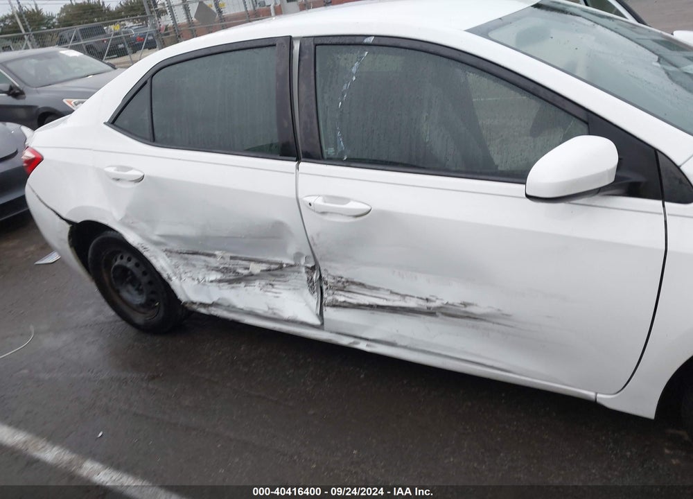 2017 TOYOTA COROLLA L VIN: 5YFBURHE2HP667557