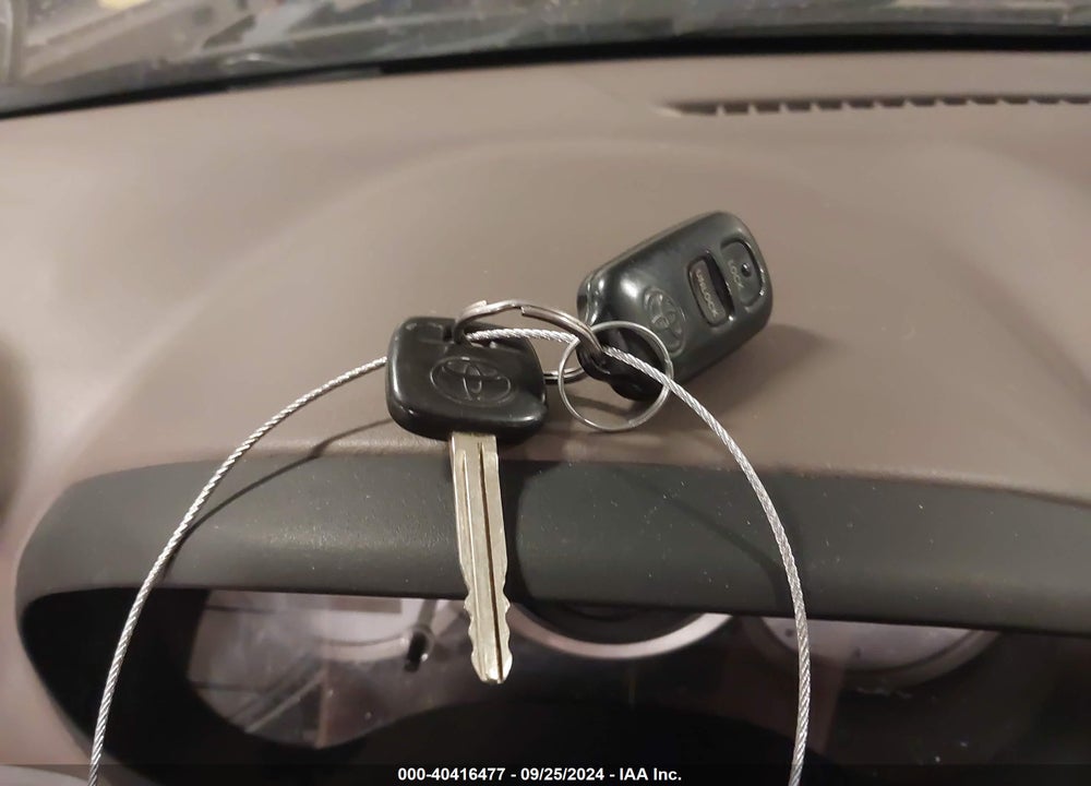 2005 TOYOTA RAV4 VIN: JTEHD20V750060312