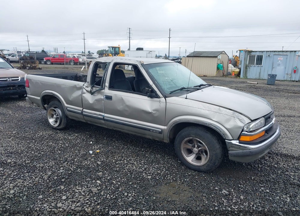 2000 CHEVROLET S-10 LS VIN: 1GCCS1957Y8270514