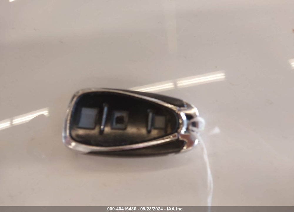 2018 CHEVROLET EQUINOX LS VIN: 2GNAXREV8J6334821