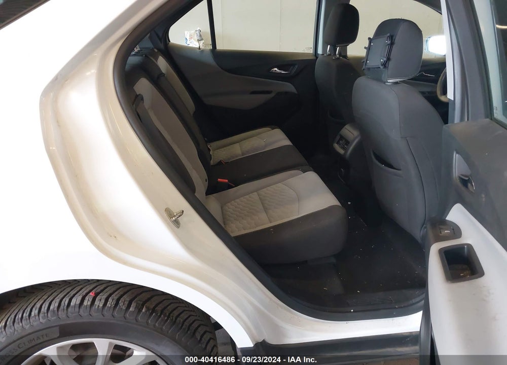 2018 CHEVROLET EQUINOX LS VIN: 2GNAXREV8J6334821