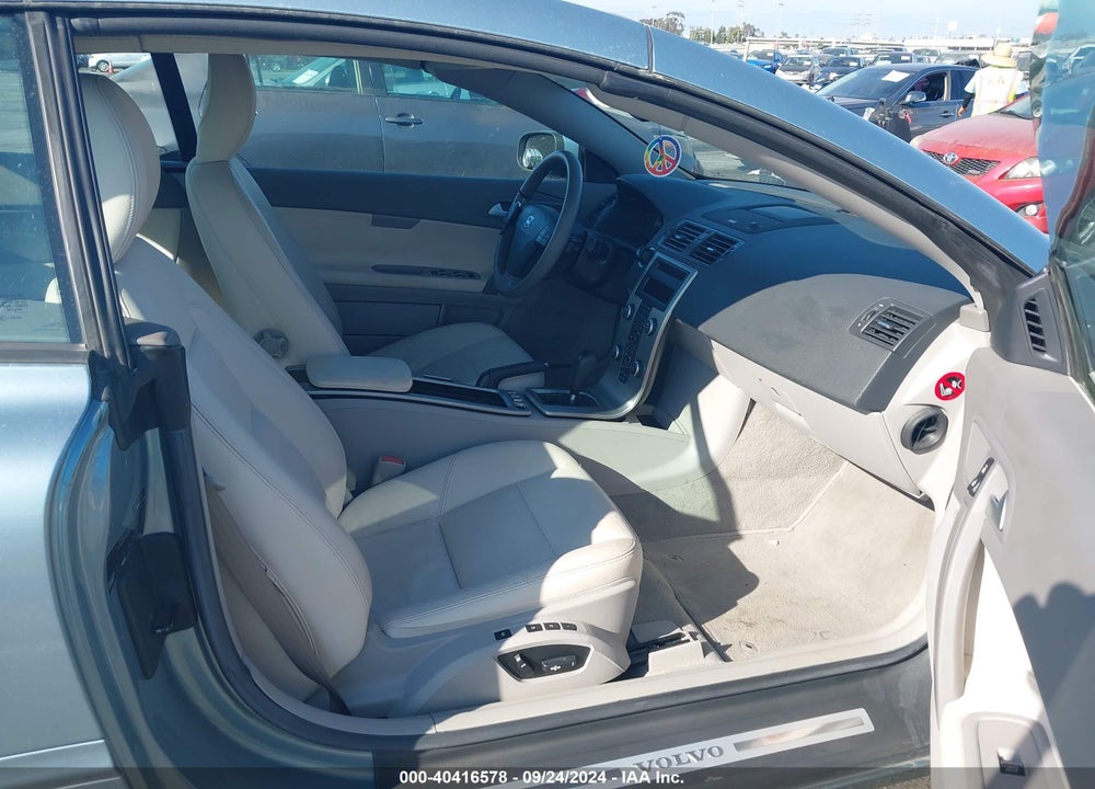 2008 VOLVO C70 T5 VIN: YV1MC67278J050252