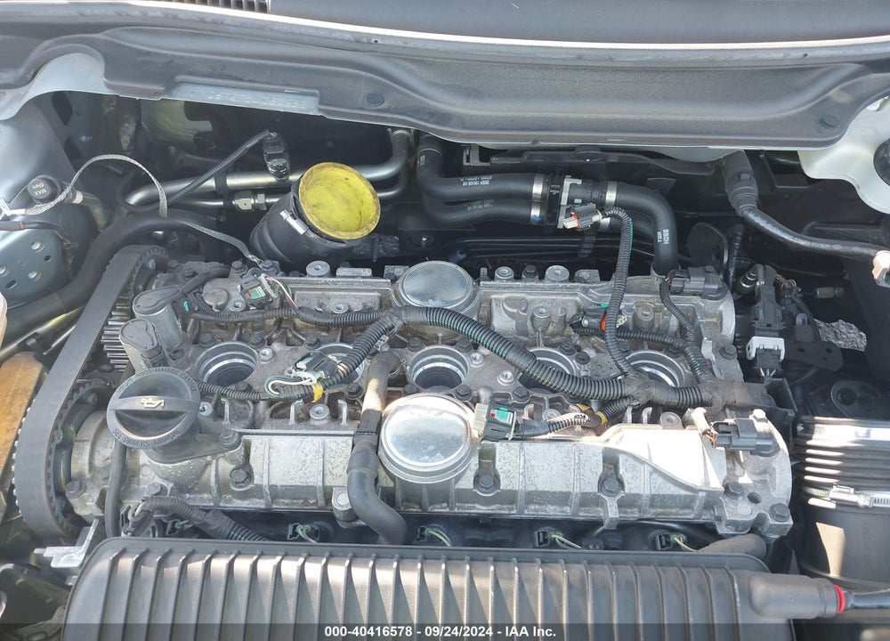 2008 VOLVO C70 T5 VIN: YV1MC67278J050252