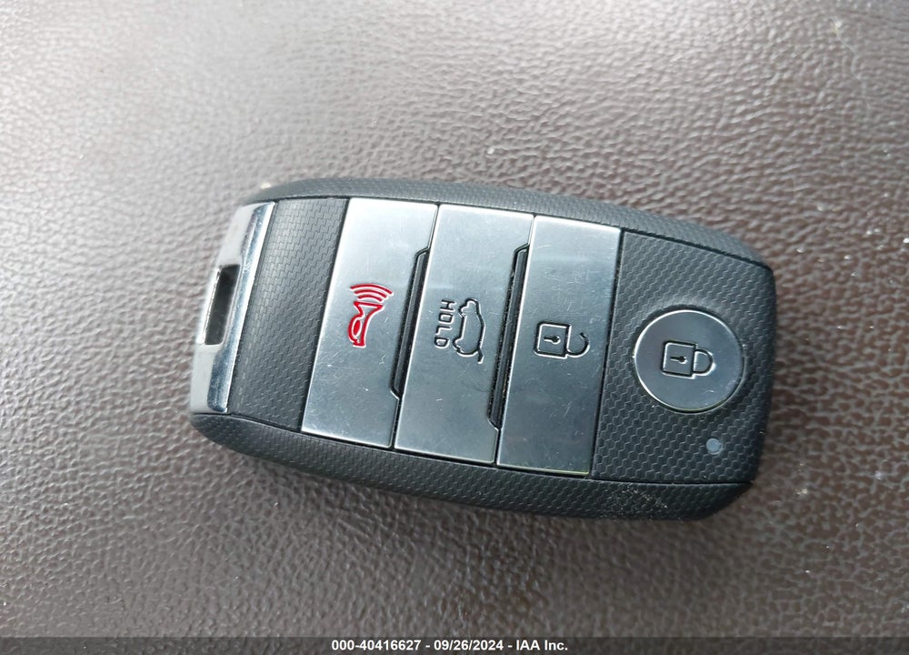 2020 KIA SORENTO 3.3L SX VIN: 5XYPKDA53LG663880