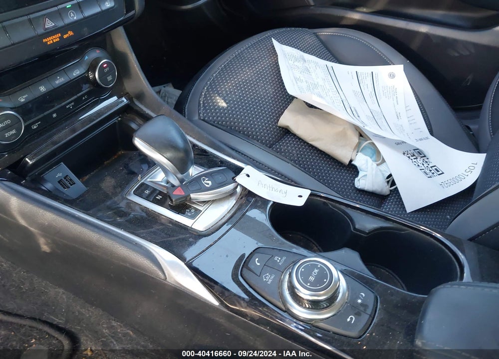2019 INFINITI QX30 LUXE VIN: SJKCH5CP9KA009866